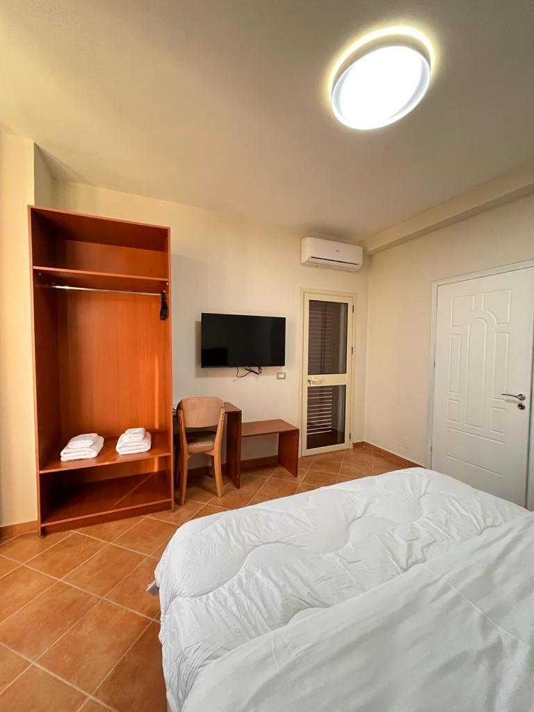 Belix Hotel Apartments, Near The Beach Durrës Eksteriør billede