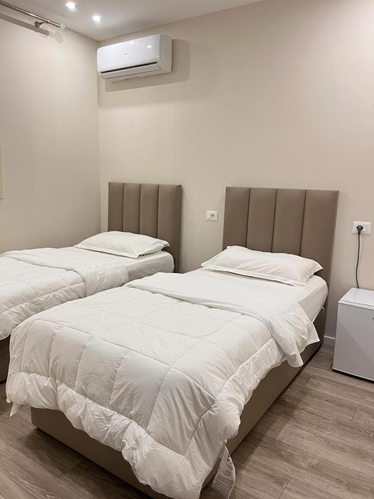 Belix Hotel Apartments, Near The Beach Durrës Eksteriør billede