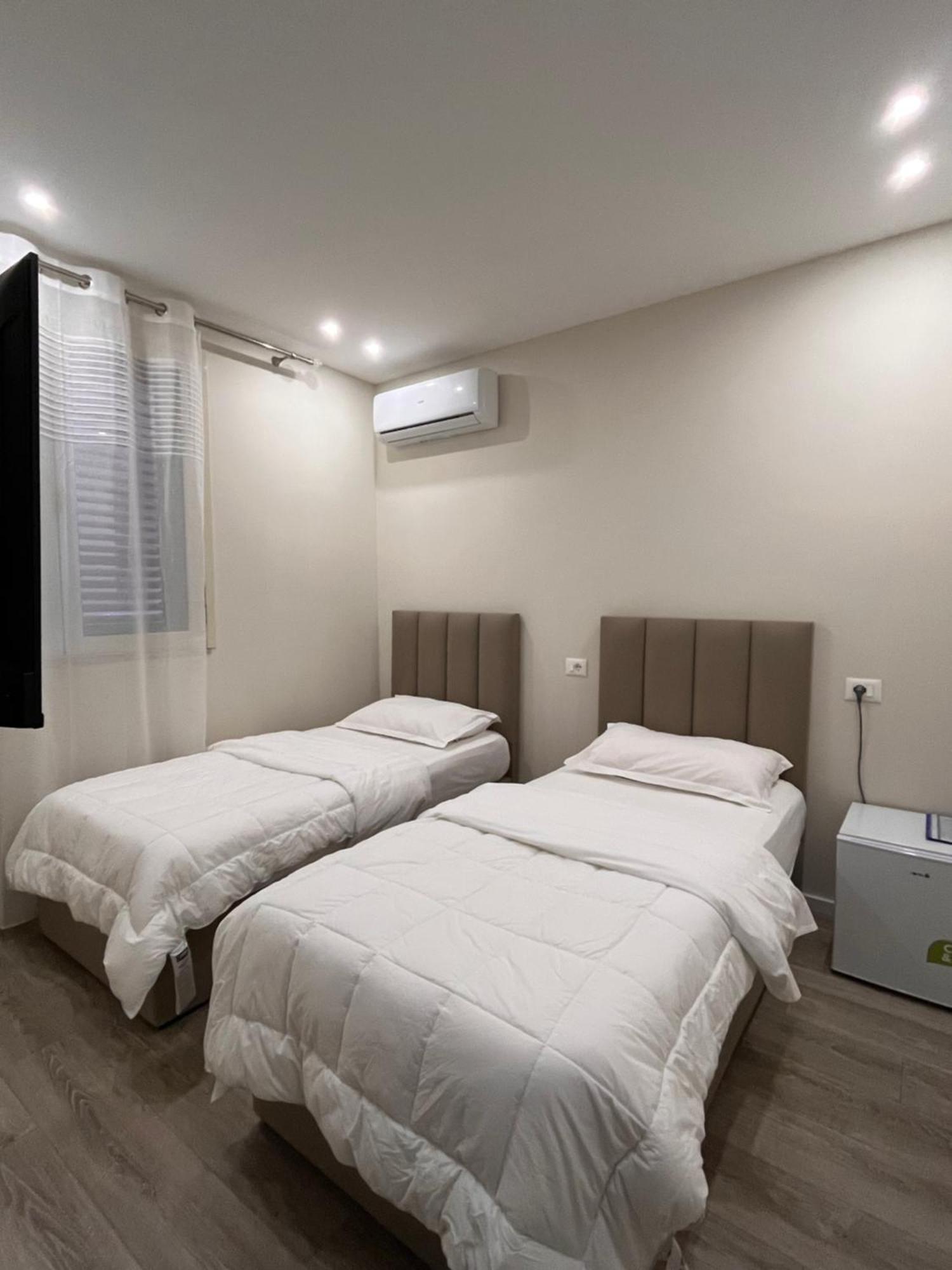 Belix Hotel Apartments, Near The Beach Durrës Eksteriør billede